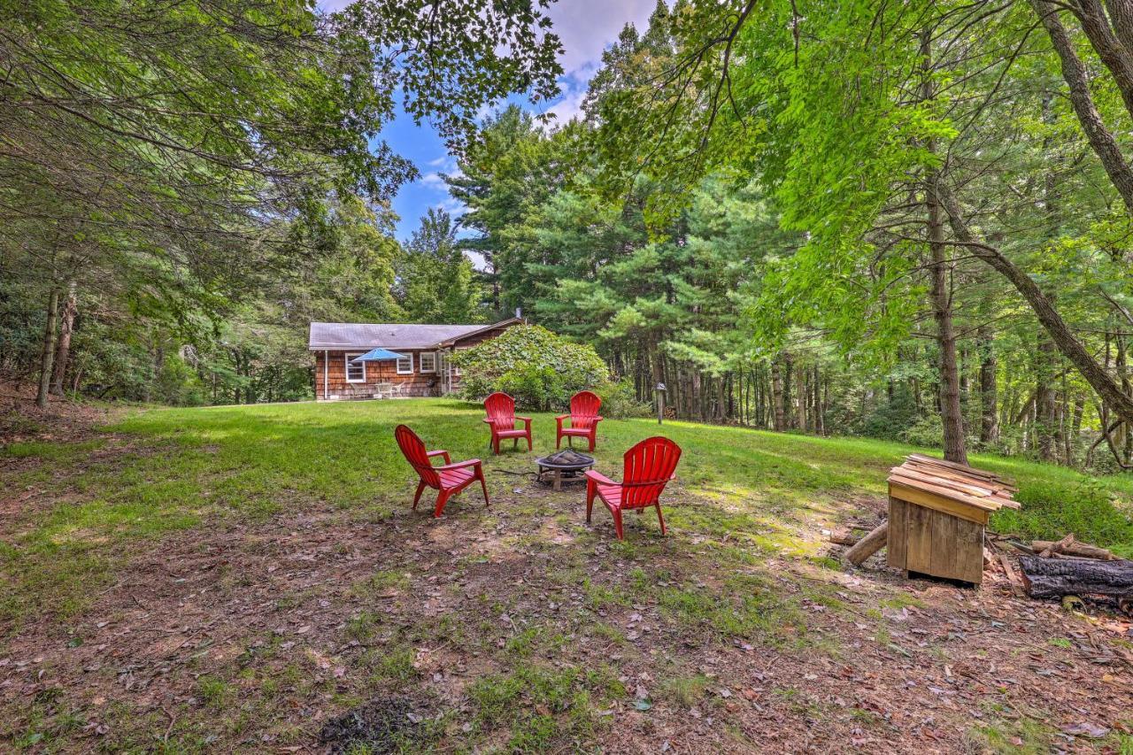 Peaceful Roaring Gap Retreat With Fire Pit And Patio! Villa Екстериор снимка