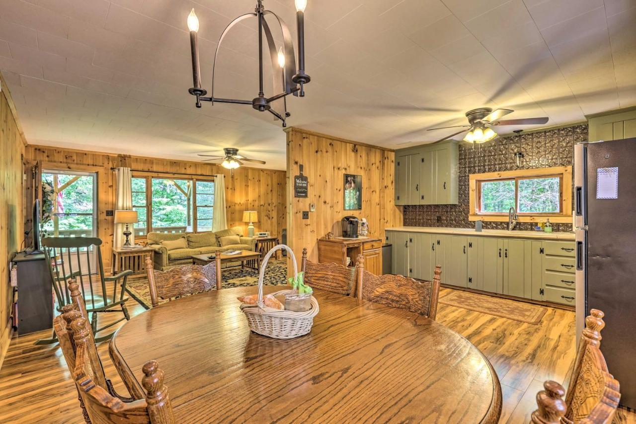 Peaceful Roaring Gap Retreat With Fire Pit And Patio! Villa Екстериор снимка
