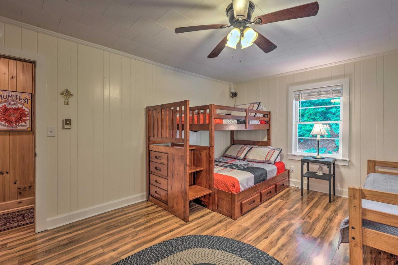 Peaceful Roaring Gap Retreat With Fire Pit And Patio! Villa Екстериор снимка